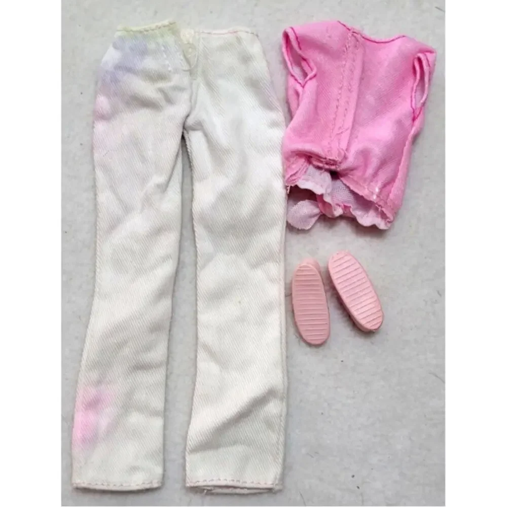 Barbie Despicable Me Unicorn Tee I Love Fluffy Top White Jeans Pink Sneakers